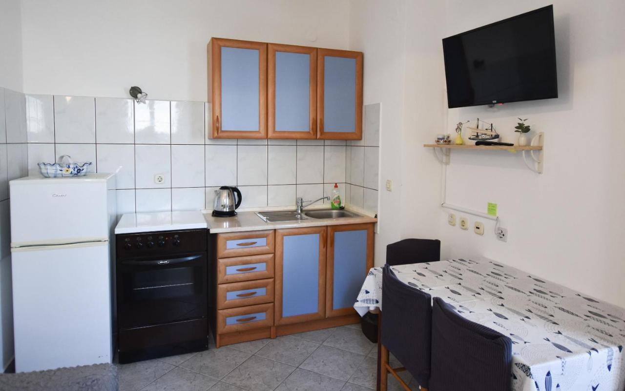 Apartment Murva Примоштен Экстерьер фото