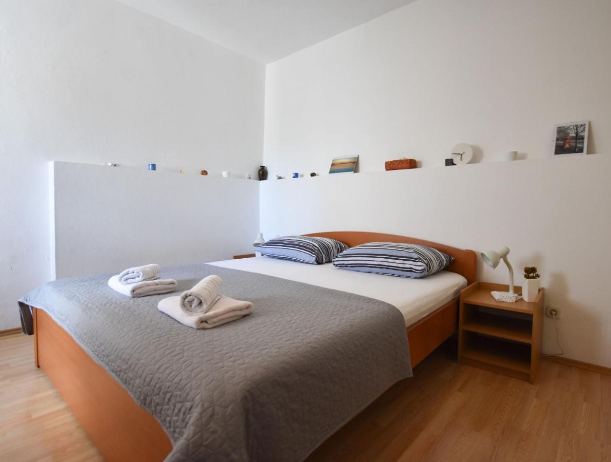 Apartment Murva Примоштен Экстерьер фото