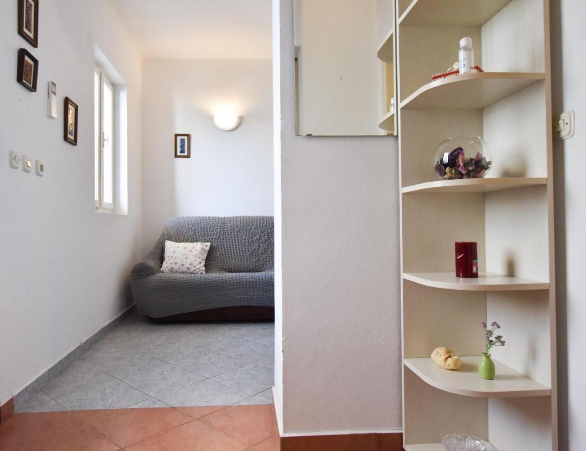 Apartment Murva Примоштен Экстерьер фото